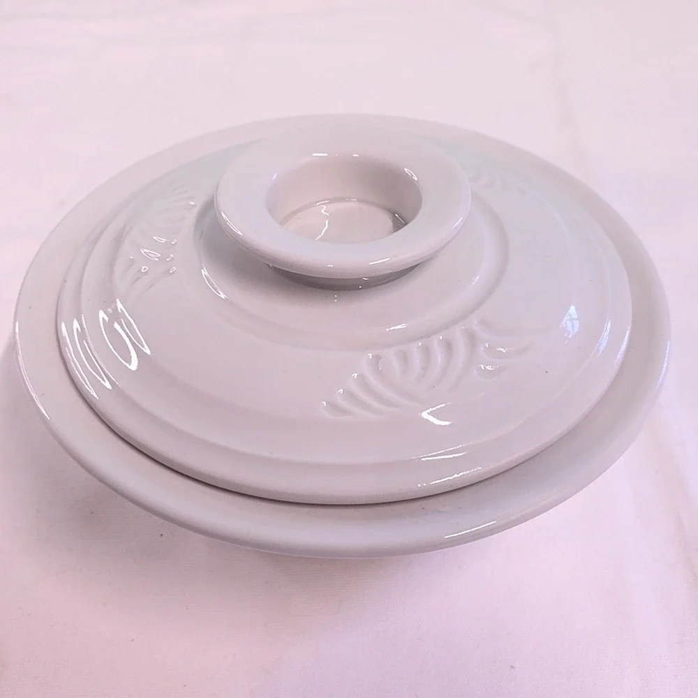 Kira Fournier Apple Baker Vintage 1984 White Ceramic Embossed Lid Kira Designs